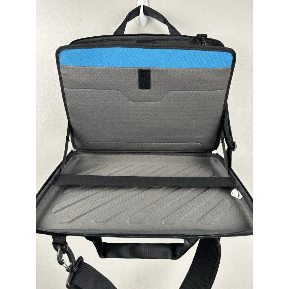 Thule Gauntlet Laptop Case 15